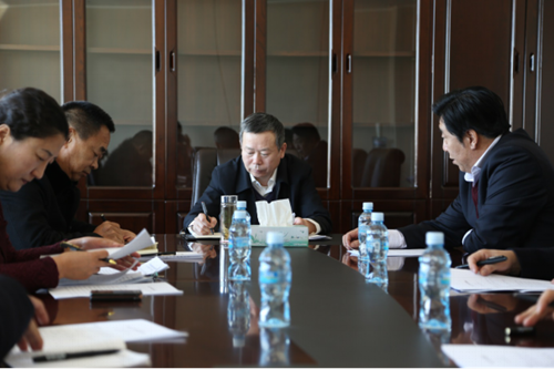 �ٲ�ƽ���г�ר����ȡ�ʼ๤���㱨